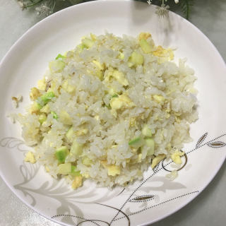 西胡鸡蛋炒米饭