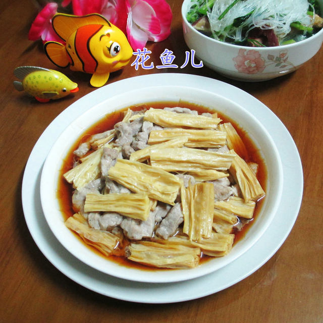 里脊肉蒸腐竹