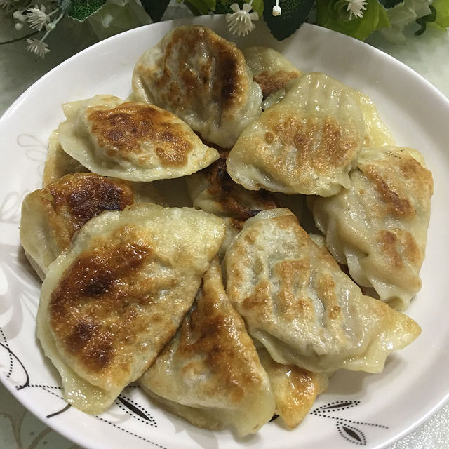 煎剩饺子