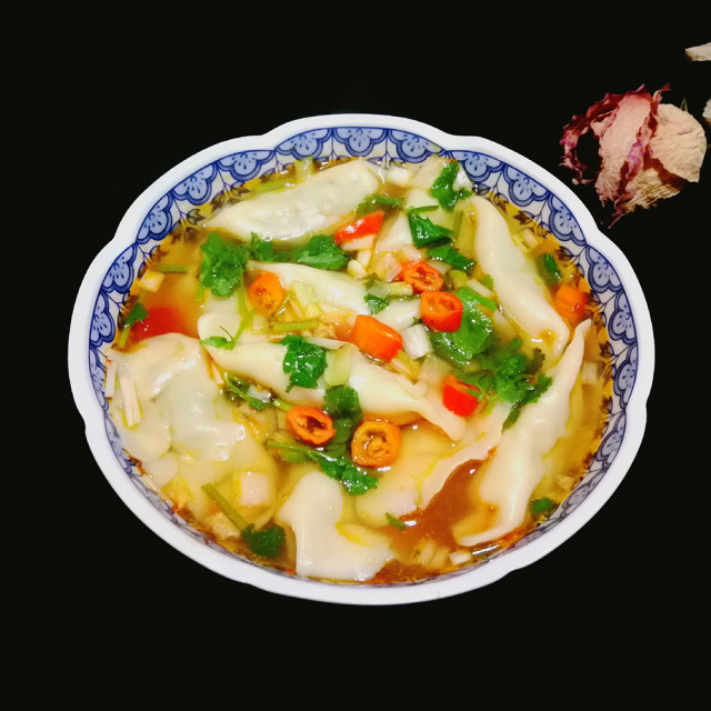 荠菜酸汤水饺
