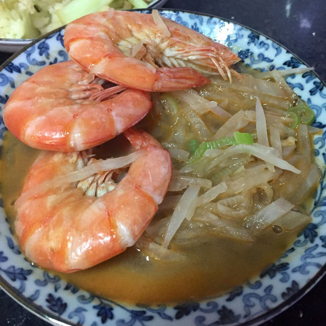 鲜美无比的大虾萝卜丝汤