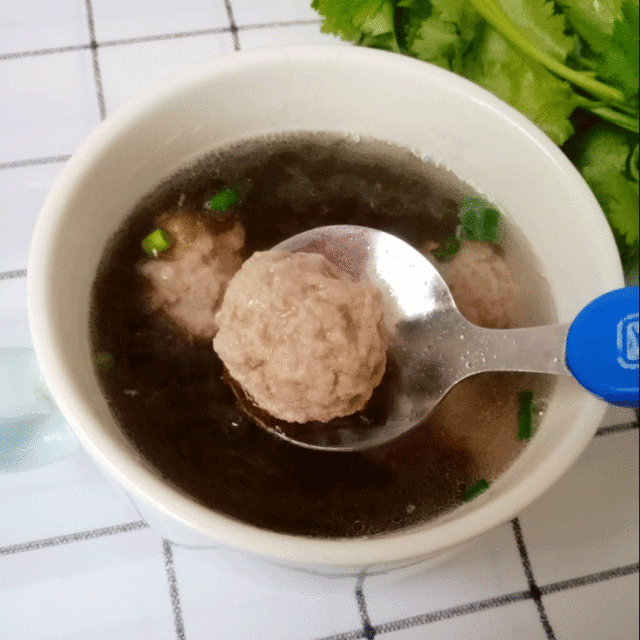 牛肉丸紫菜汤