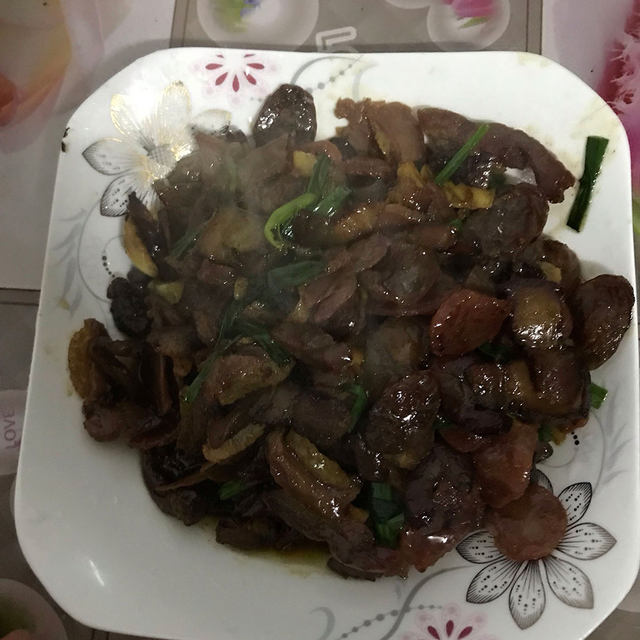 腊肉炒葱