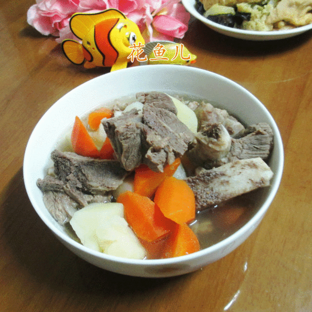 胡萝卜土豆肉骨汤