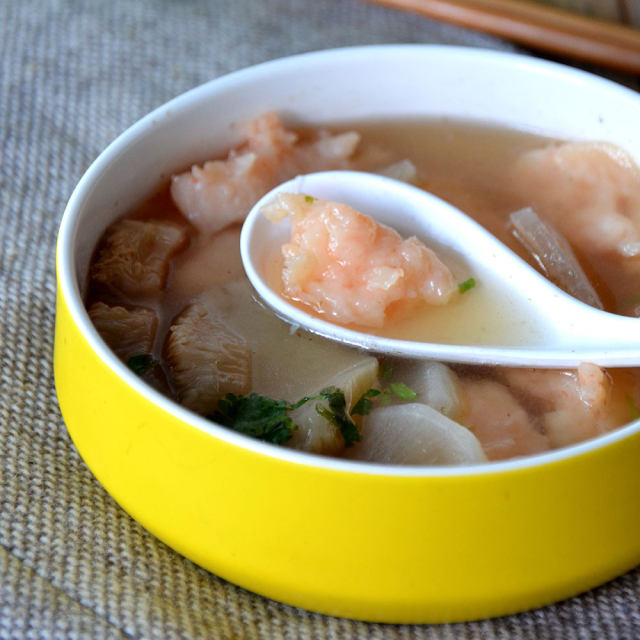 猴头菇虾滑汤