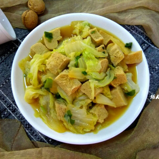 白菜炖冻豆腐