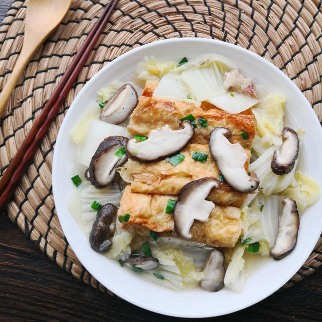 香菇白菜烩豆油皮卷