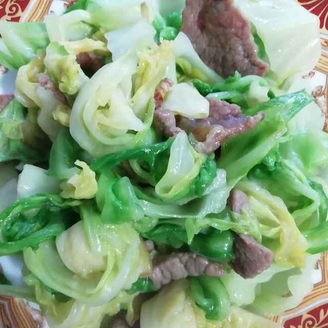 圆白菜炒肉