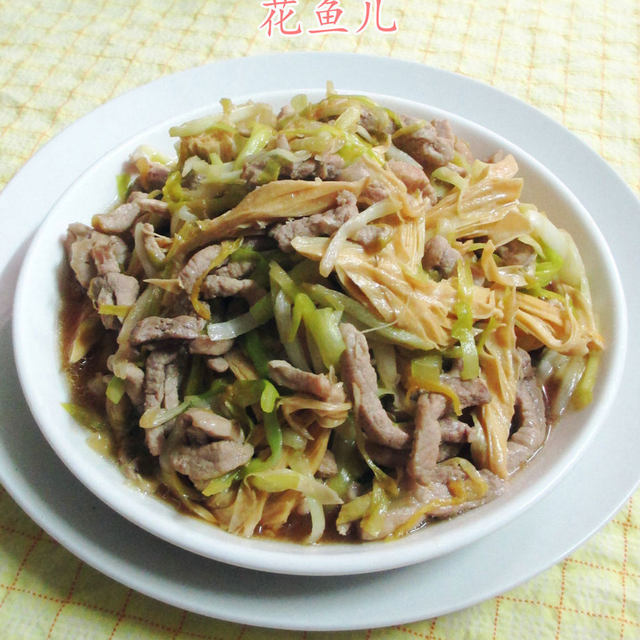 肉丝腐竹炒韭菜芽