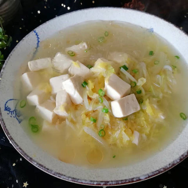白菜心豆腐粉丝汤