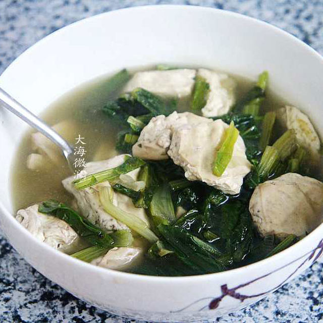 油麦菜豆腐汤