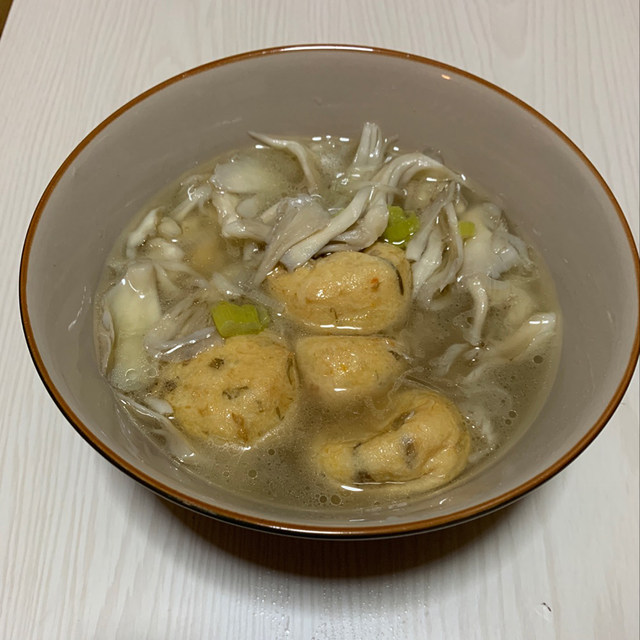 油豆腐蘑菇汤