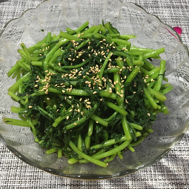 凉拌茼蒿