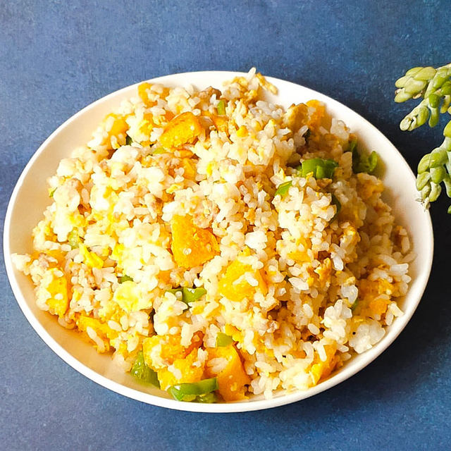 馒头蛋炒饭