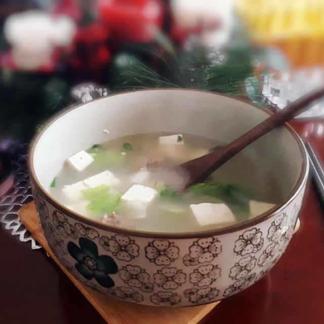 鸭架白菜豆腐汤