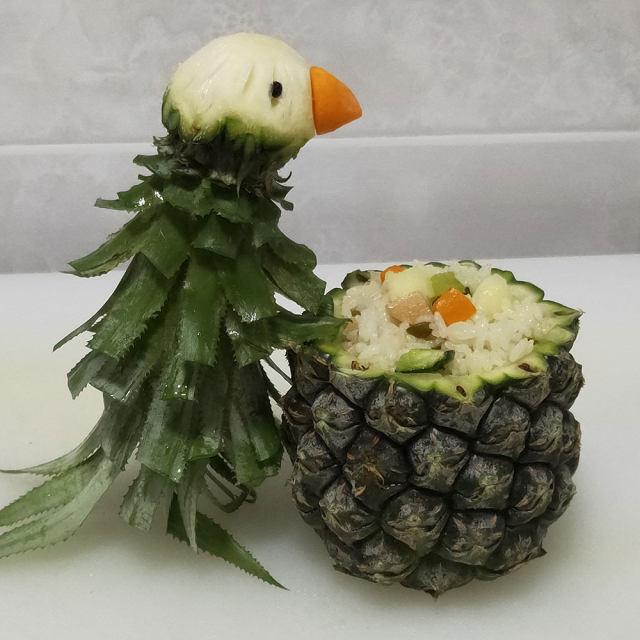 菠萝炒饭——鹦鹉版