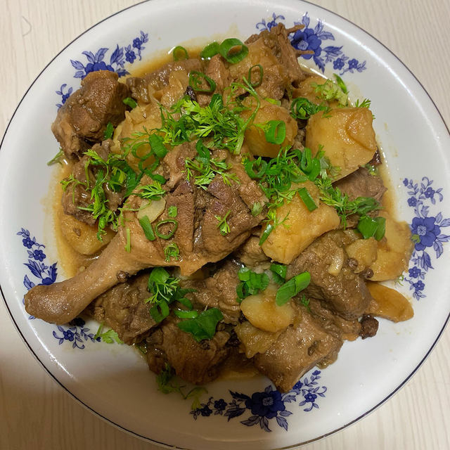 土豆炖鸭