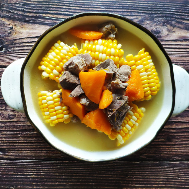 肉食 荤菜 南瓜玉米骨头汤