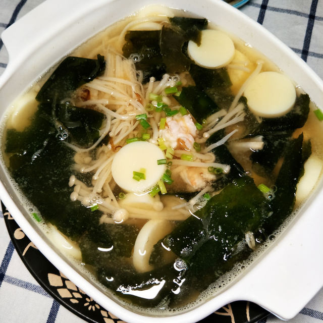 虾球针菇味噌汤