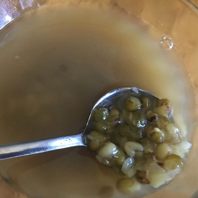 十分简单的绿豆汤