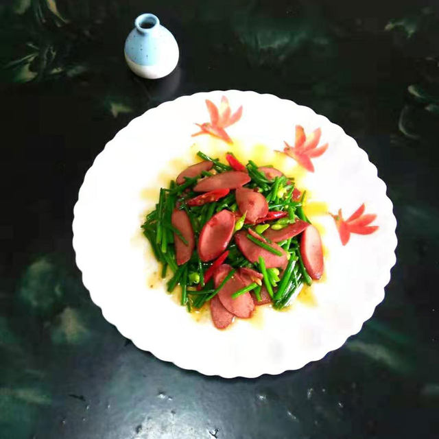 牛肉肠炒韭菜花