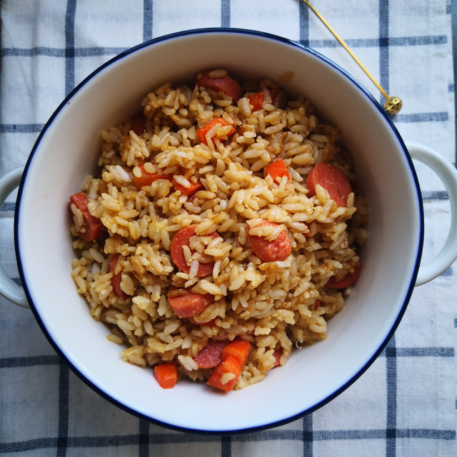 米饭——黄金火腿胡萝卜炒饭