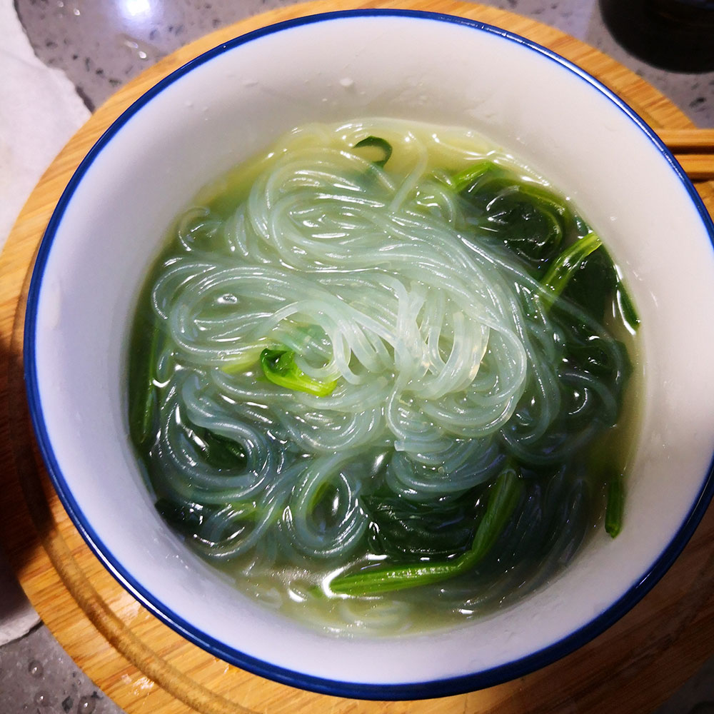 菠菜粉条汤图片