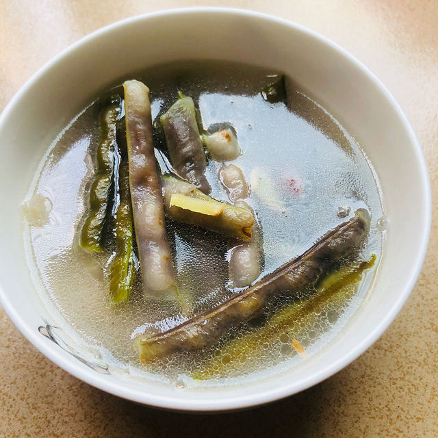 五花肉豆角汤