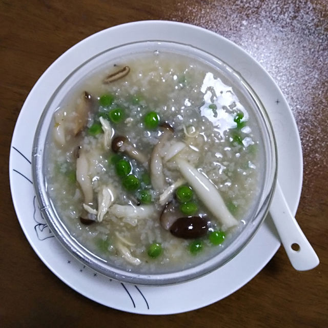 鸡丝青豆菌菇粥