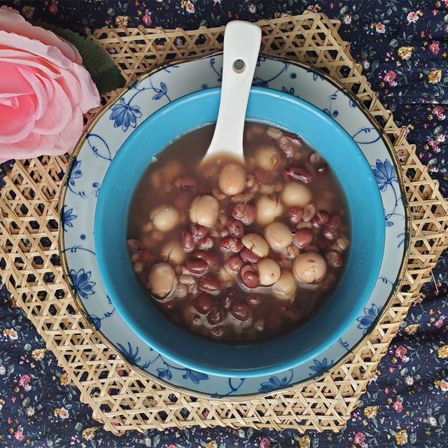 莲子红豆汤