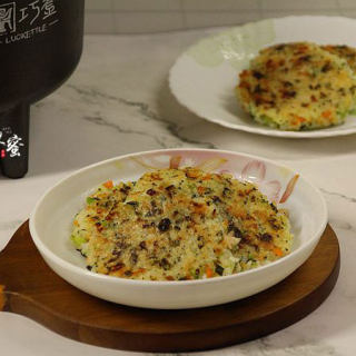 蔬菜虾仁米饭饼