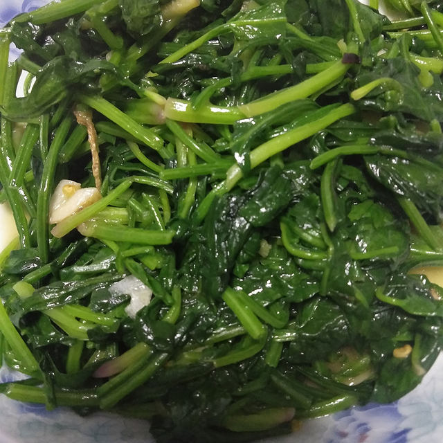 炒菠菜