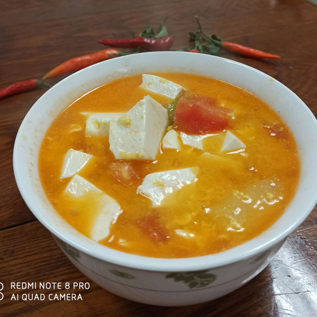 西红柿豆腐蛋汤