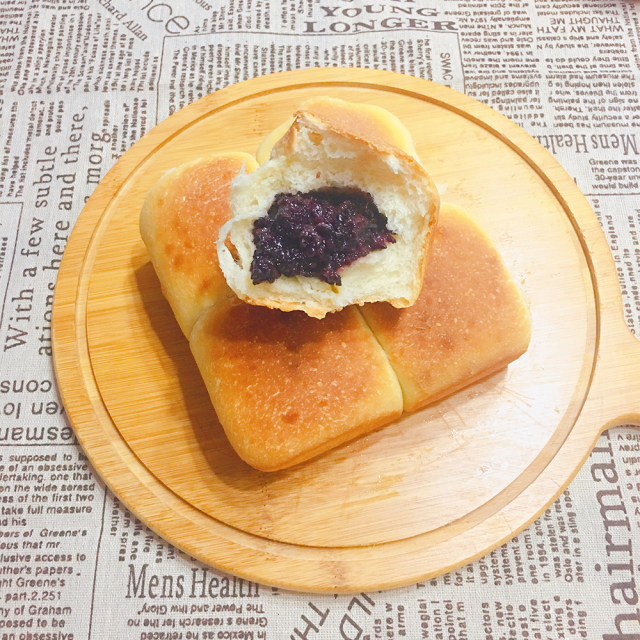 紫米馅小面包