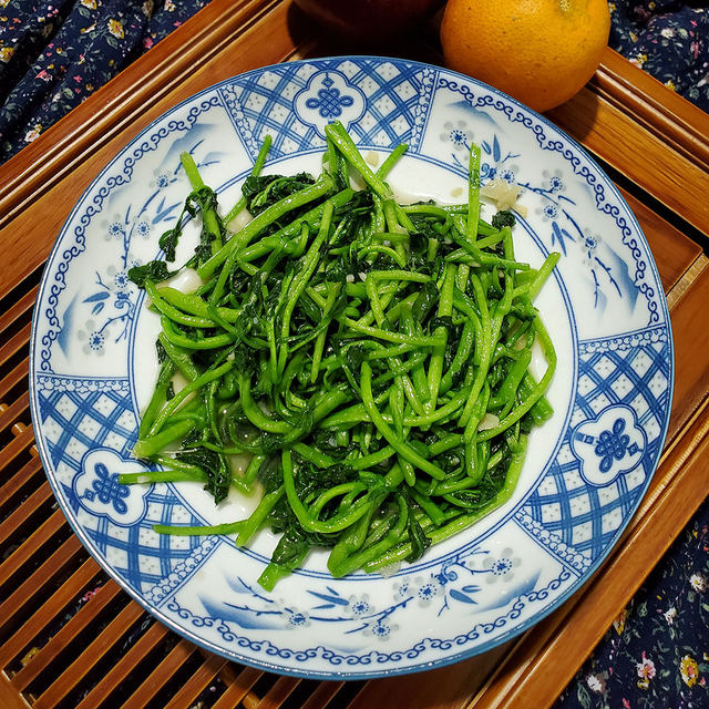 蒜蓉炒西洋菜