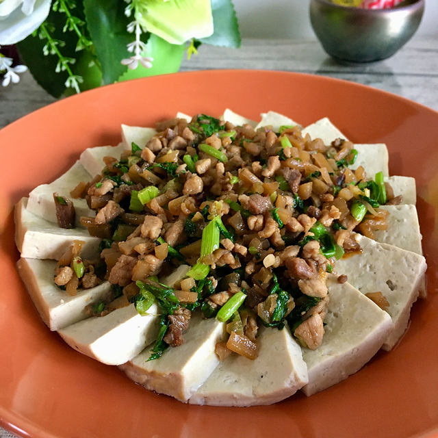 “咸菜”肉末咸菜蒸豆腐