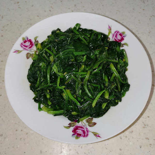 清炒菠菜