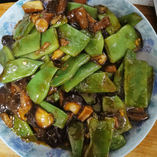 香菇烧豆角