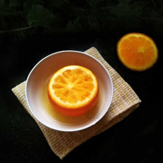 盐蒸橙子：辅助治疗咳嗽