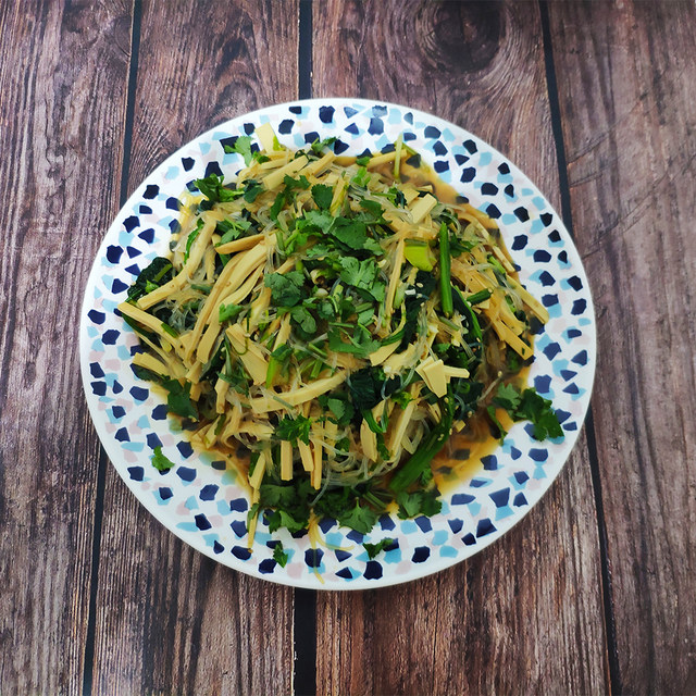 菠菜粉丝拌豆皮