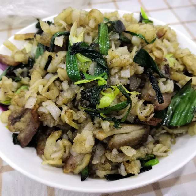 腊肉香蒜炒豆丝