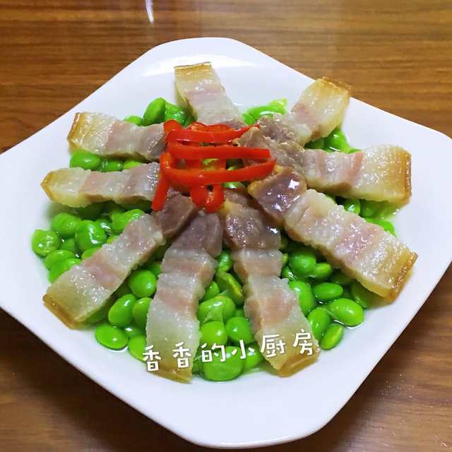 腊肉蒸毛豆