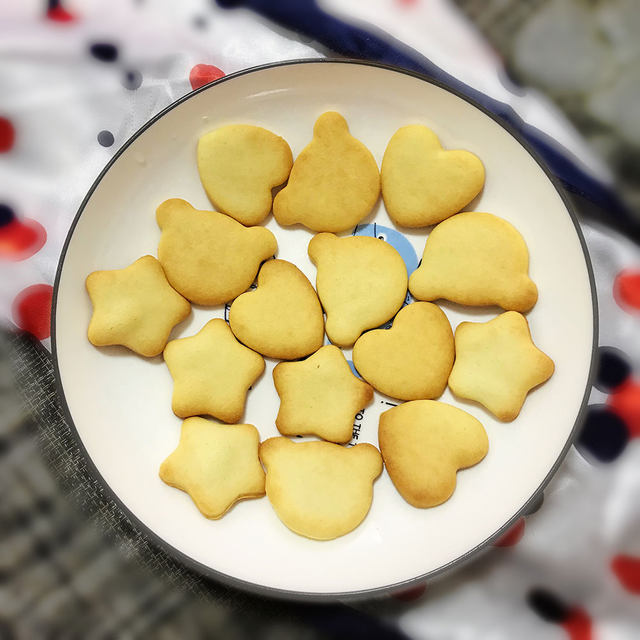 奶香饼干