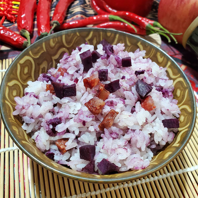 腊肠紫薯焖饭