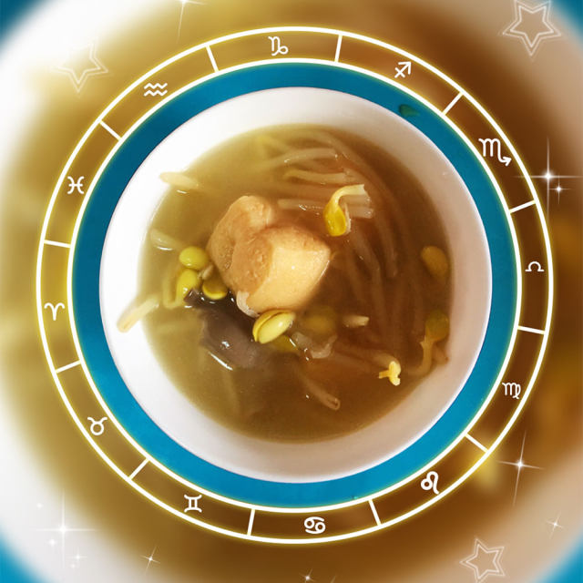 姬菇虾皮黄豆芽豆腐果汤