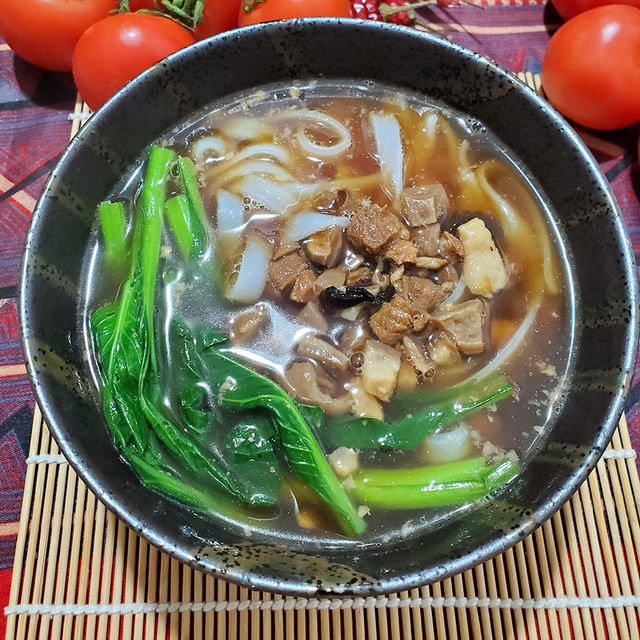 卤肉河粉