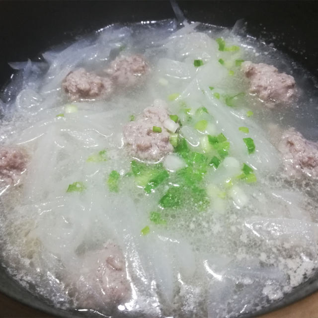 萝卜丝肉丸汤