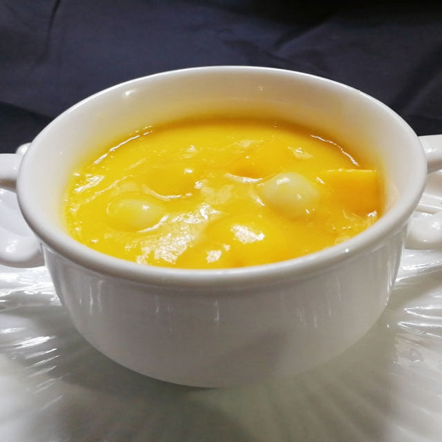 芒果圆子甜汤