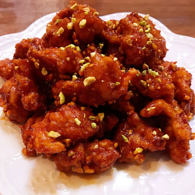 韩国街头小吃-又甜又辣的裹酱炸鸡块