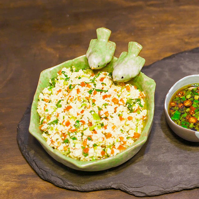 青菜豆腐盏——四棵青菜一块豆腐，做出米其林三星餐厅招牌菜